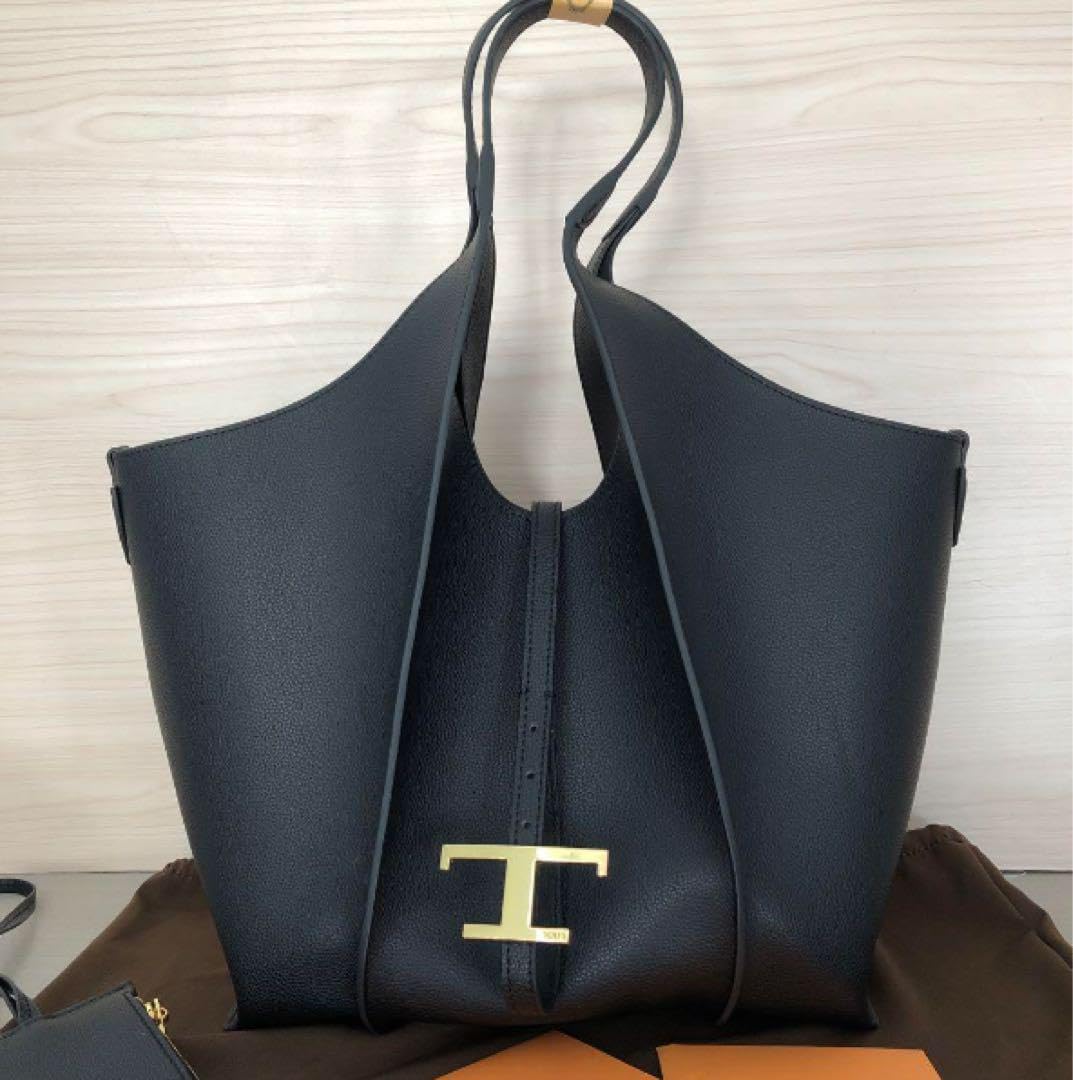 トッズ　T タイムレス レザー トートバッグ XBWTSBA0200XSOU828-01.jpg